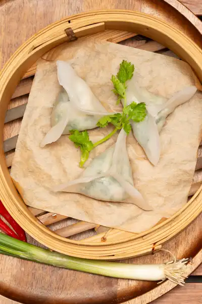 Bärlauch-Har-Gao mit grünem Teig und feinem Aroma