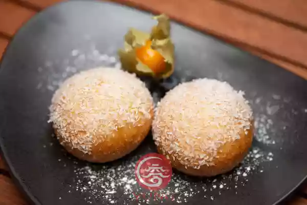 610. 奶黄包 Baozi mit Milchcreme ⓥ veggie 