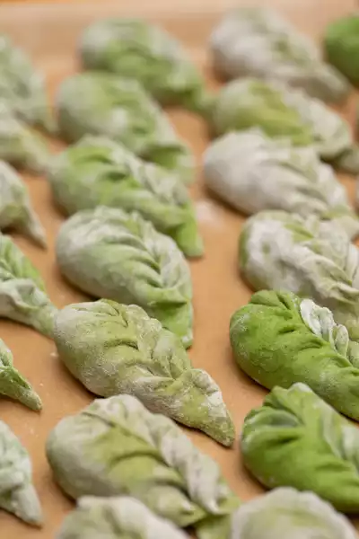 Dim Sum Jiaozi mit Rindfleisch 牛肉餃子