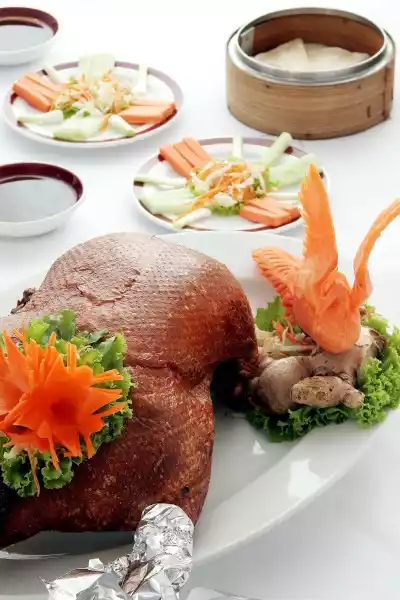Wie kann ich eine perfekte Peking-Ente grillen?